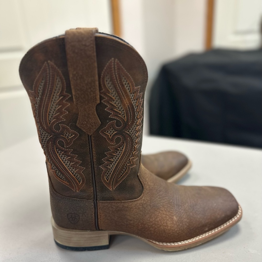 Ariat cowboy boots